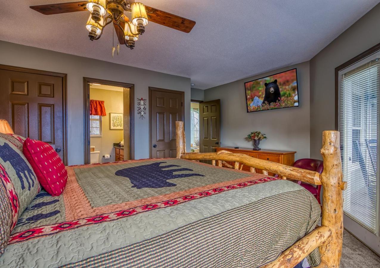 3 Decks, Mtn Views! Tree Tops By Honeybearcabins - Luxury Rain Showers, 3 King Suites, Xl Hottub, Fireplace, Bear Sightings Гатлинбург Экстерьер фото