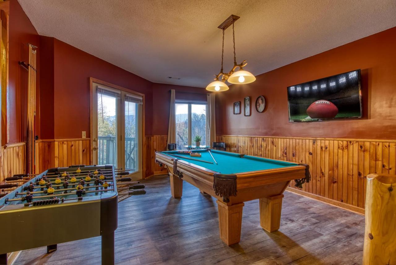 3 Decks, Mtn Views! Tree Tops By Honeybearcabins - Luxury Rain Showers, 3 King Suites, Xl Hottub, Fireplace, Bear Sightings Гатлинбург Экстерьер фото