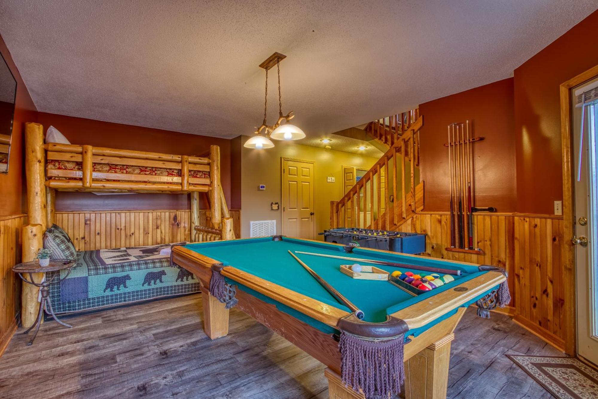 3 Decks, Mtn Views! Tree Tops By Honeybearcabins - Luxury Rain Showers, 3 King Suites, Xl Hottub, Fireplace, Bear Sightings Гатлинбург Экстерьер фото